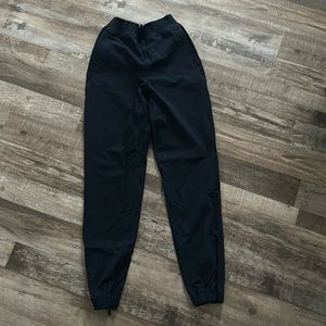 Lululemon adapted state jogger